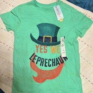 Cat & Jack short sleeve t shirt. Kids med (8-10).  NWT